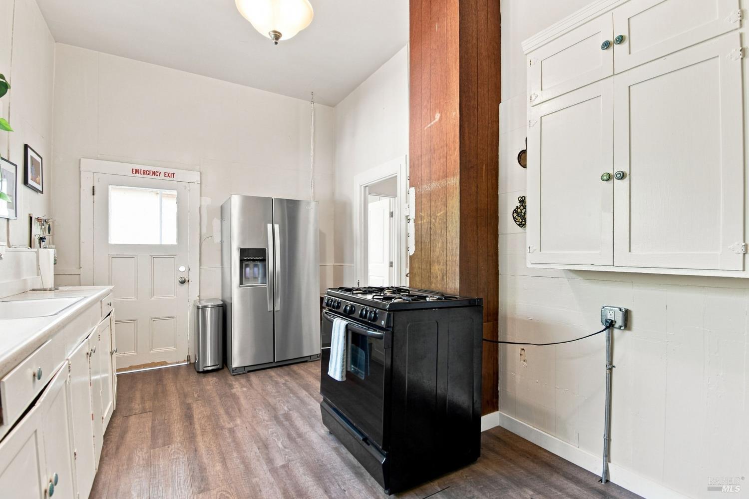 171 N High Street Sebastopol CA 95472