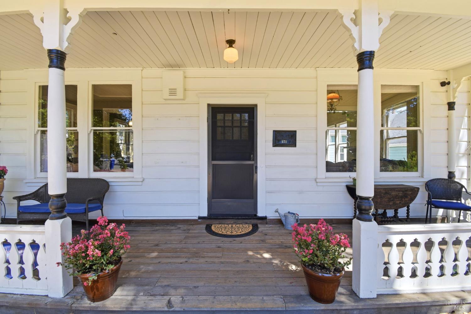 171 N High Street Sebastopol CA 95472
