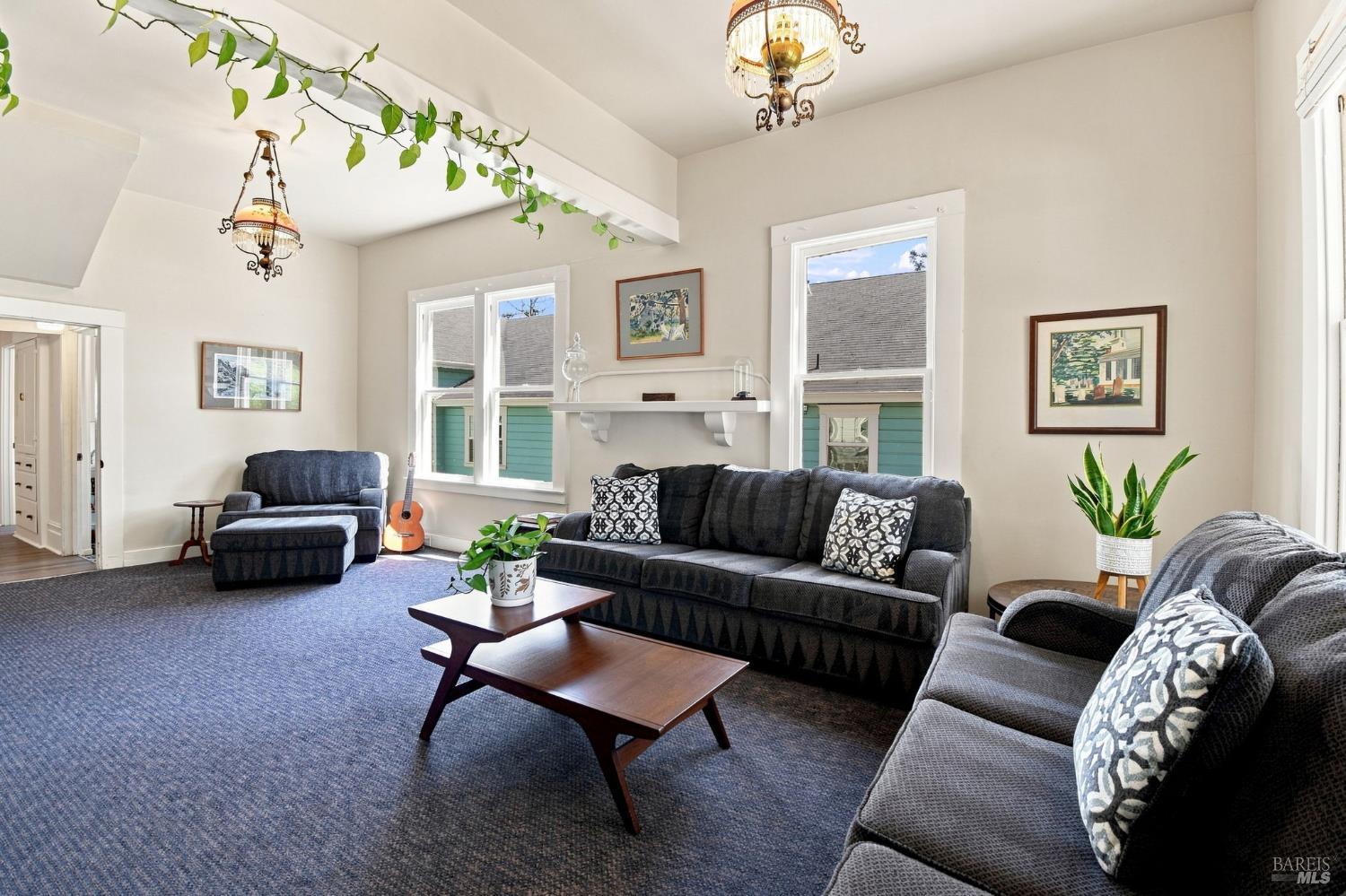 171 N High Street Sebastopol CA 95472