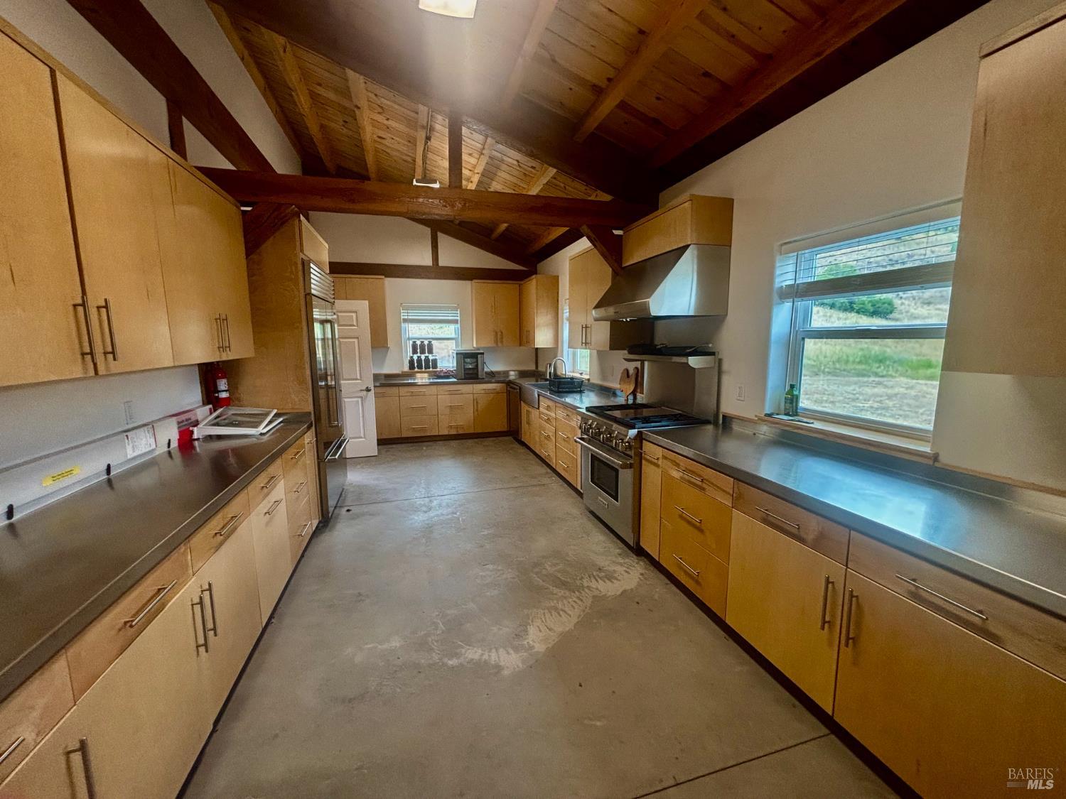 2371 Mcnab Ranch Road Ukiah CA 95482