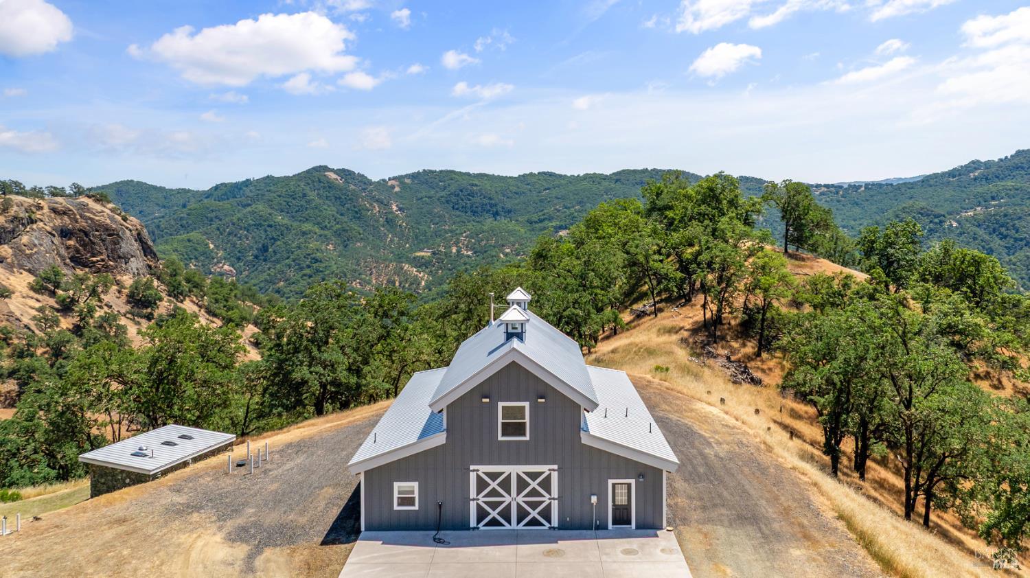 2371 Mcnab Ranch Road Ukiah CA 95482