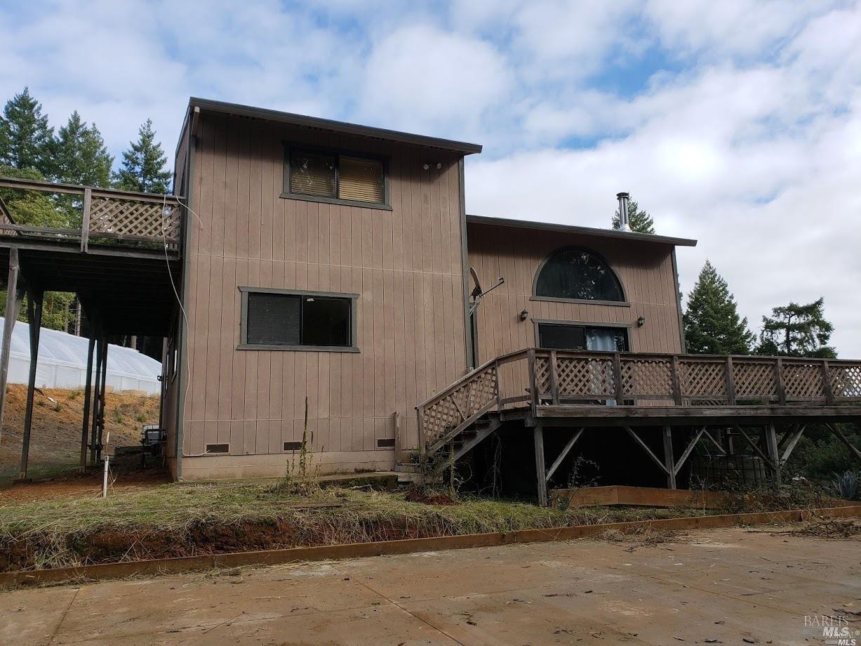 29600 Timberline Road Willits CA 95490