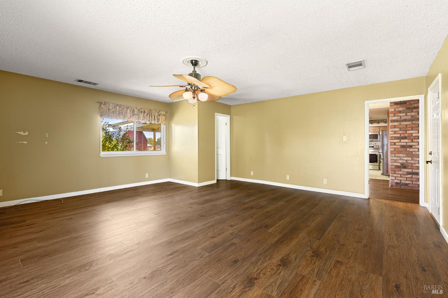 4394 Tolenas Road Fairfield CA 94533