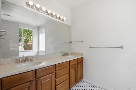 113 St Michael Court Cloverdale CA 95425