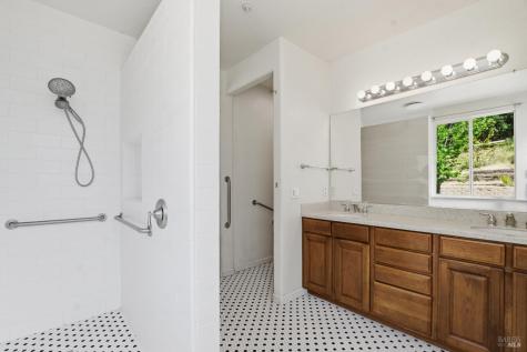 113 St Michael Court Cloverdale CA 95425