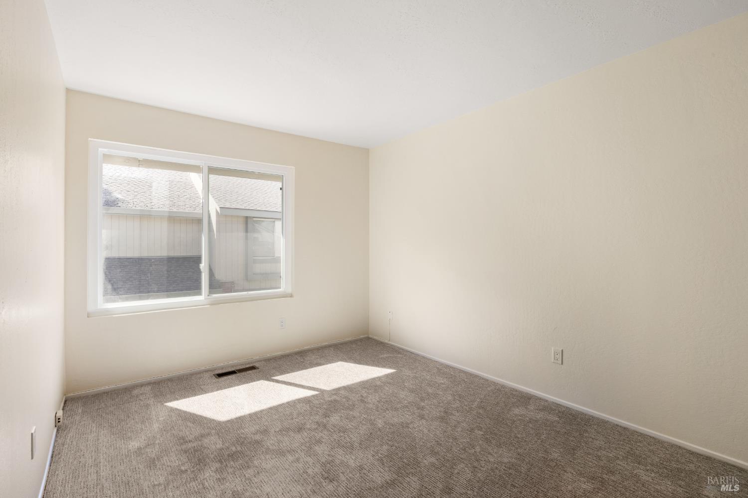 3118 Luna Court Santa Rosa CA 95405