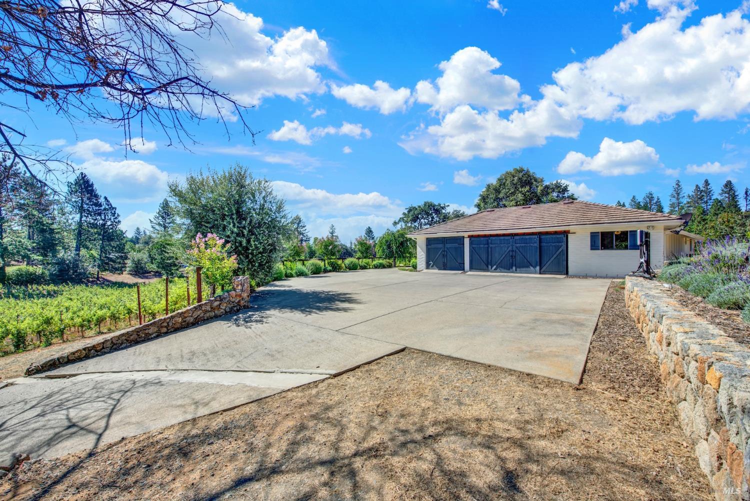 875 White Cottage Road N Angwin CA 94508