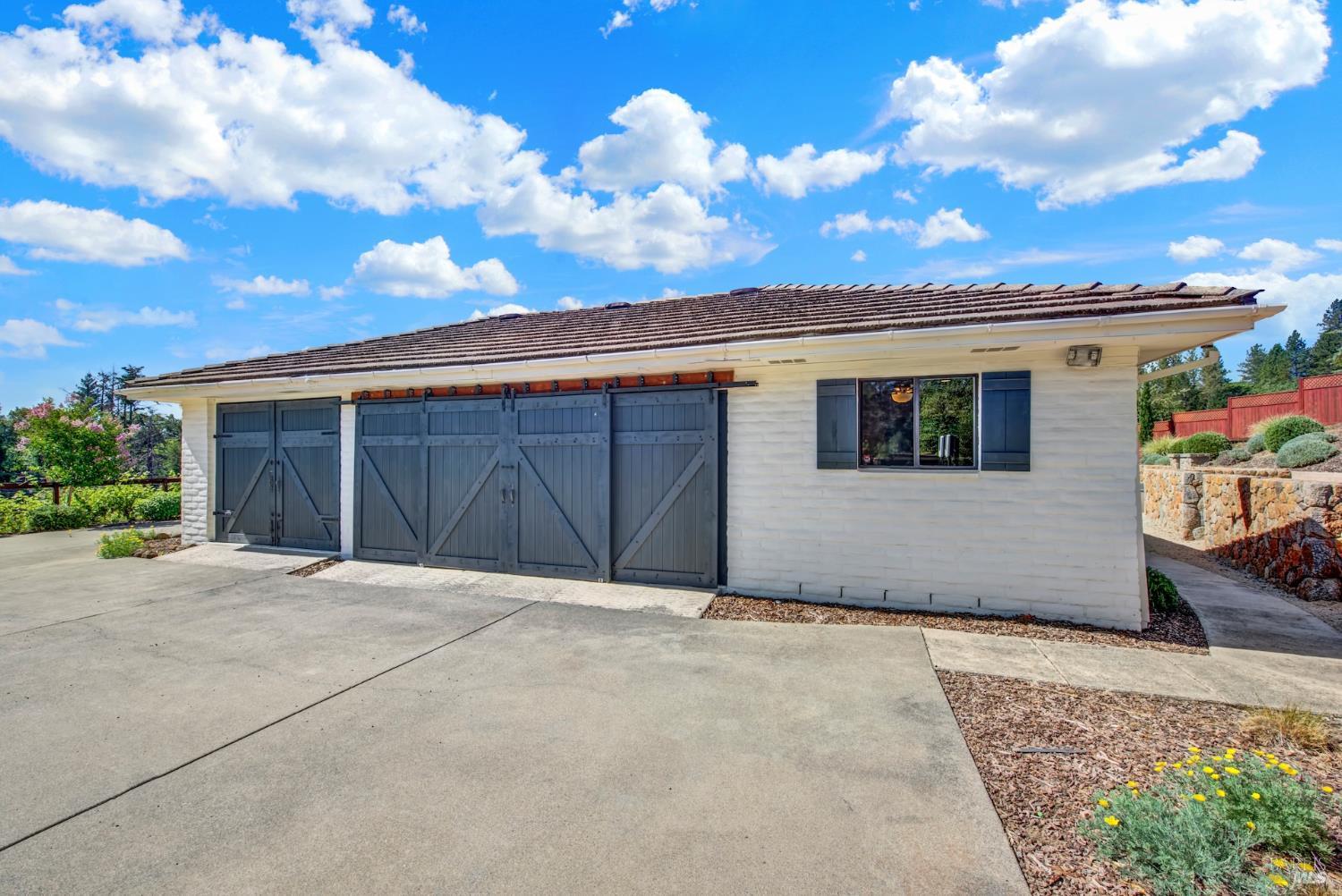 875 White Cottage Road N Angwin CA 94508