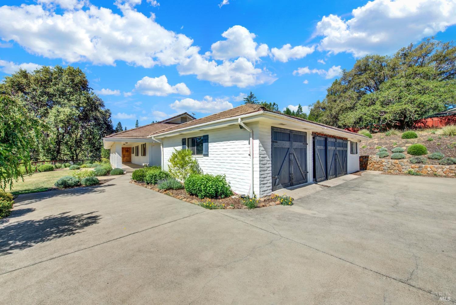 875 White Cottage Road N Angwin CA 94508