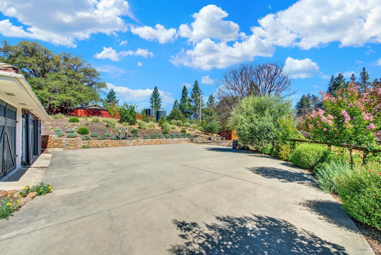 875 White Cottage Road N Angwin CA 94508