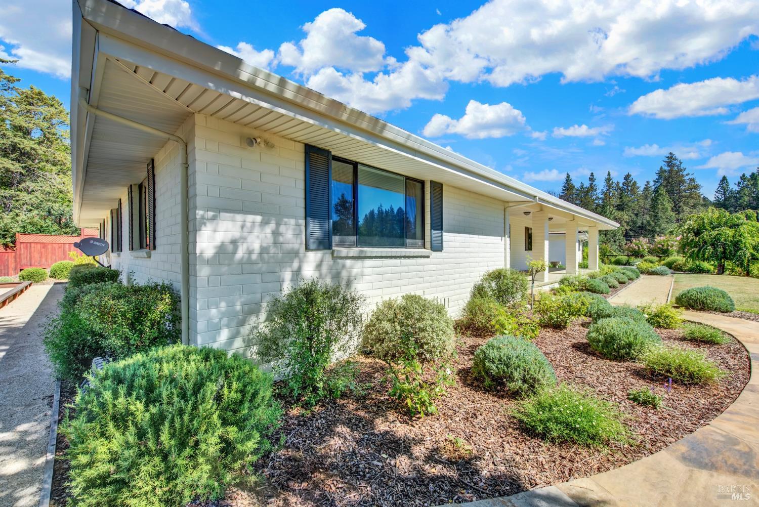 875 White Cottage Road N Angwin CA 94508