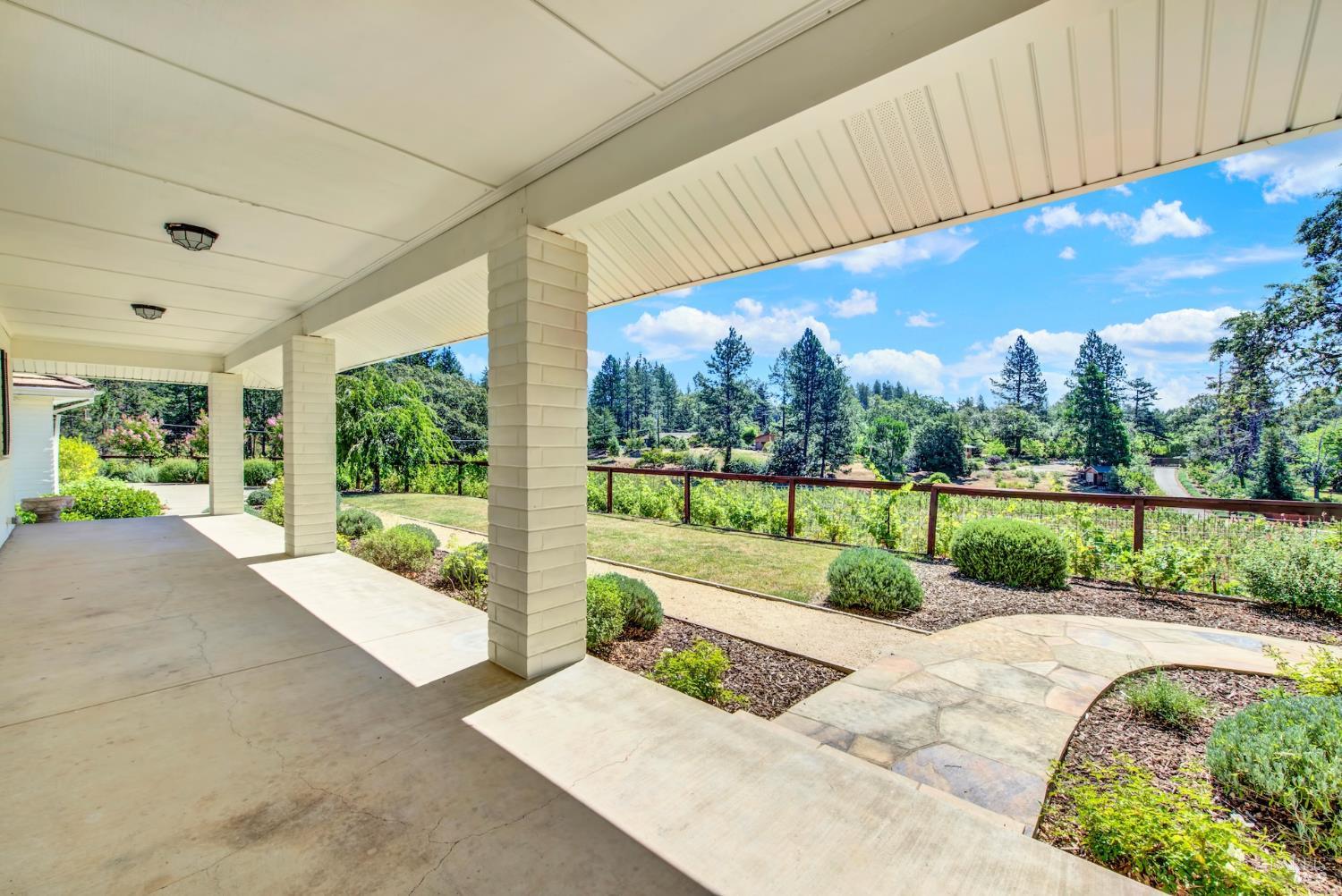 875 White Cottage Road N Angwin CA 94508