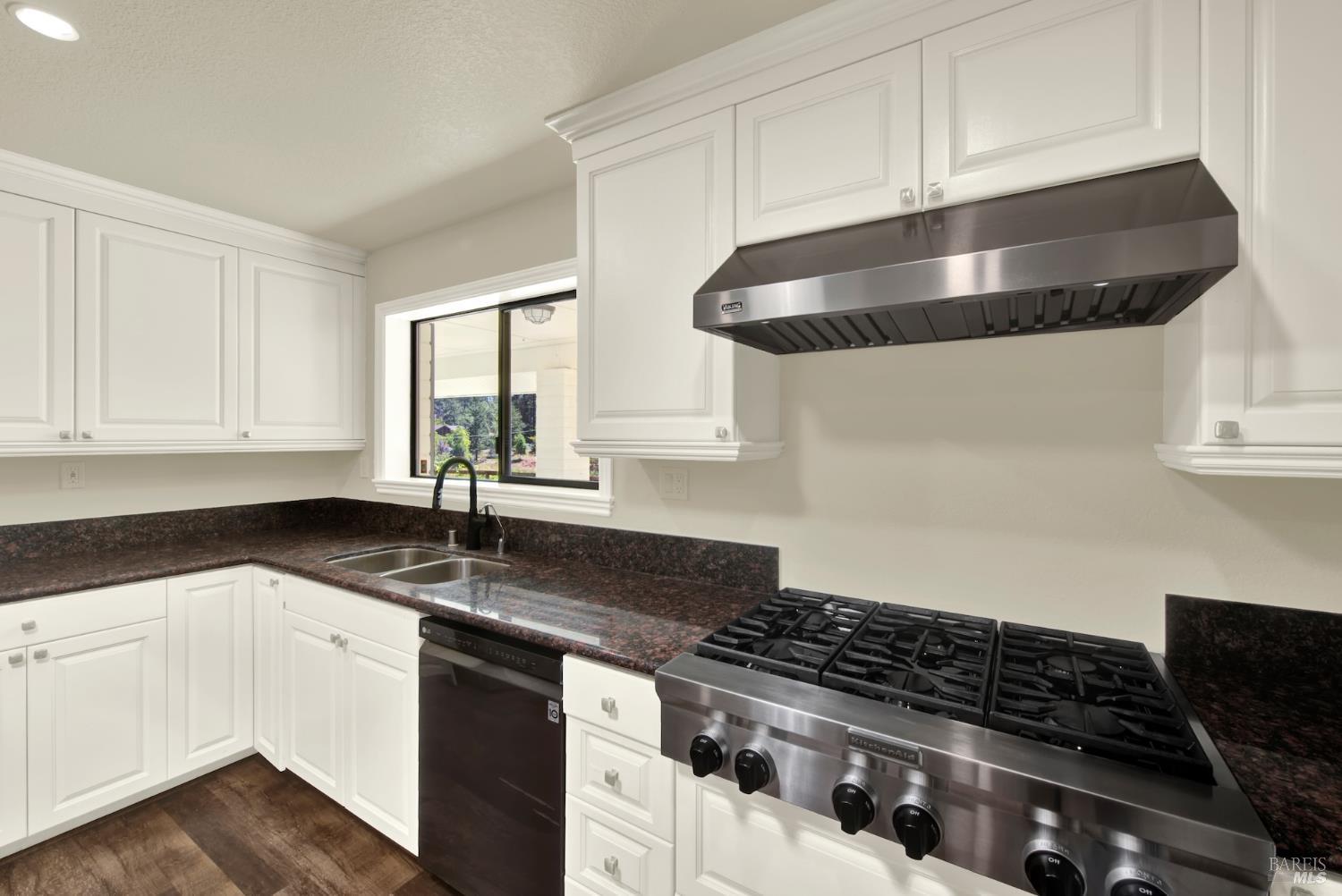 875 White Cottage Road N Angwin CA 94508