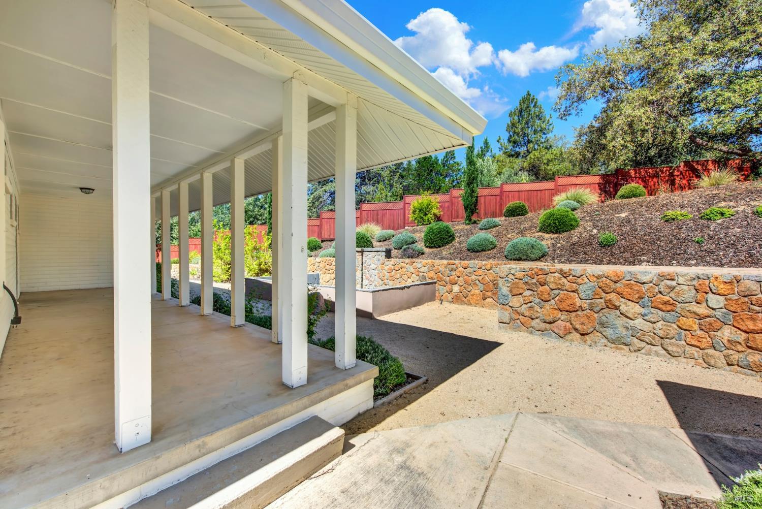 875 White Cottage Road N Angwin CA 94508