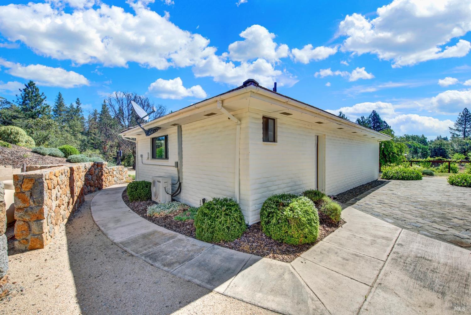 875 White Cottage Road N Angwin CA 94508