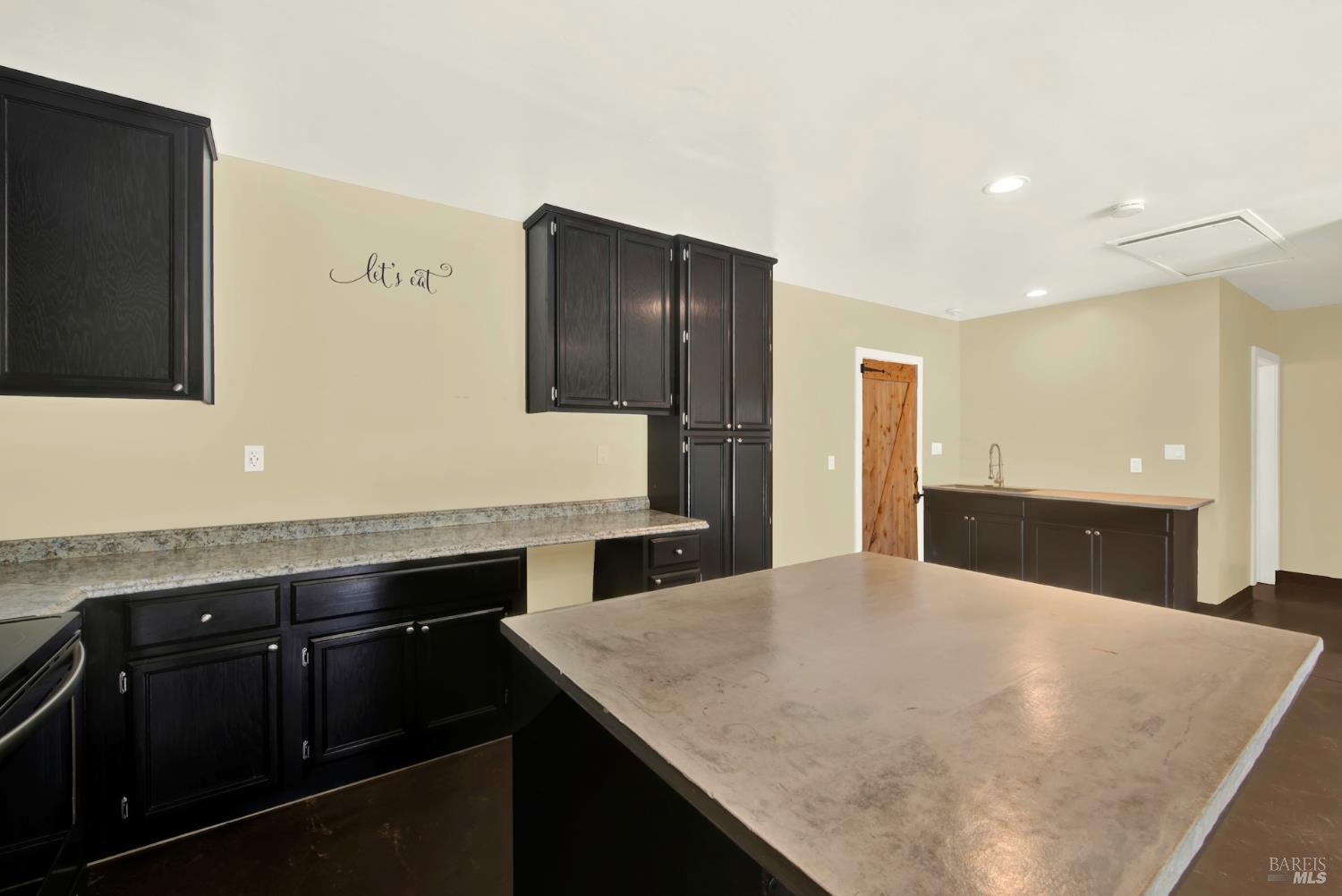875 White Cottage Road N Angwin CA 94508