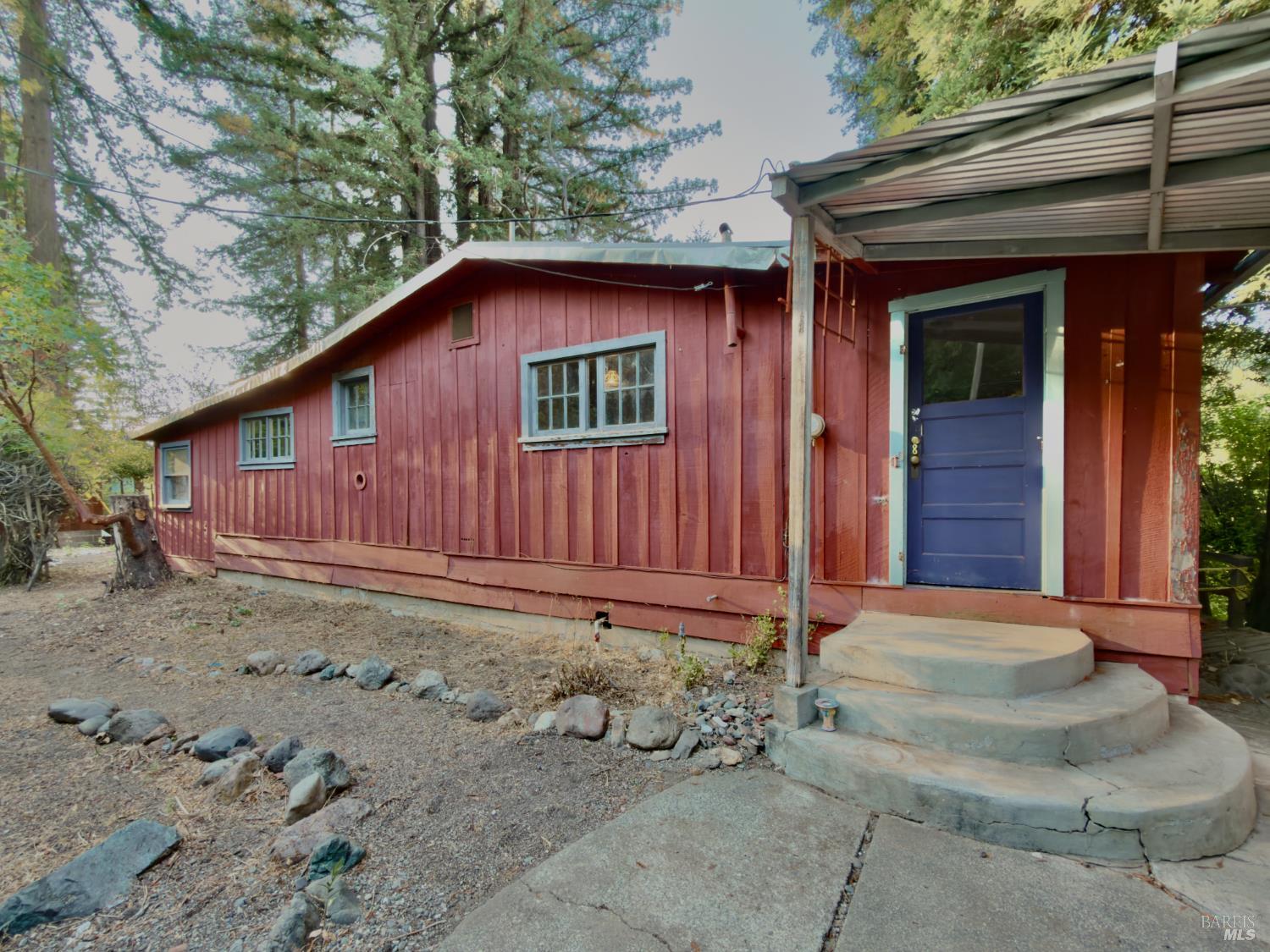 2001 Redwood Drive Healdsburg CA 95448