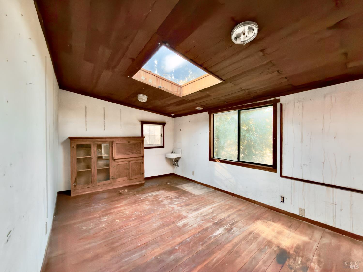 2001 Redwood Drive Healdsburg CA 95448