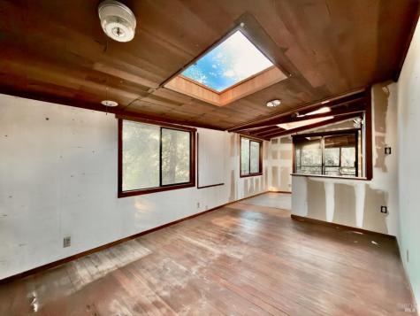 2001 Redwood Drive Healdsburg CA 95448