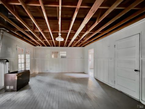 2001 Redwood Drive Healdsburg CA 95448