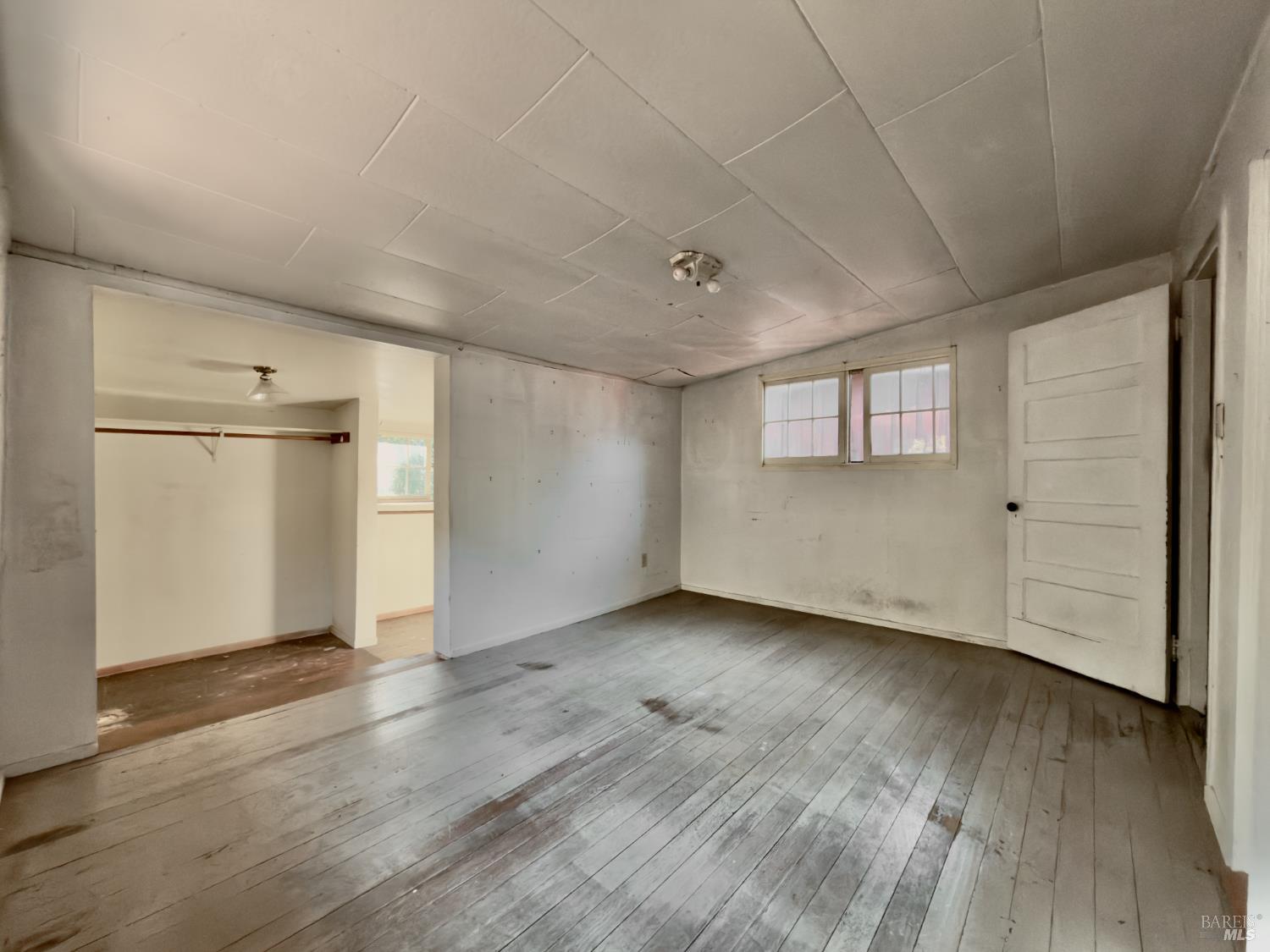 2001 Redwood Drive Healdsburg CA 95448