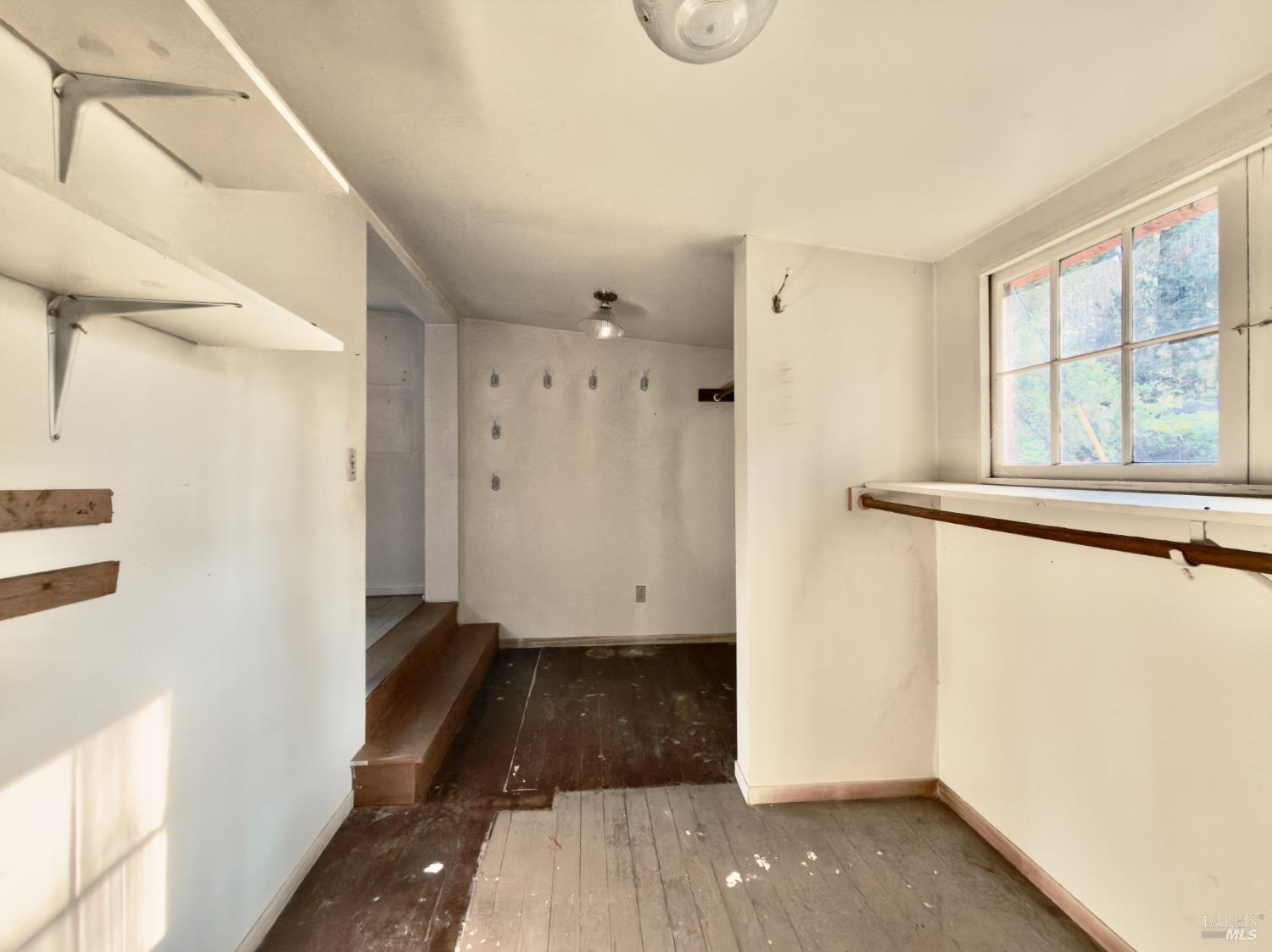 2001 Redwood Drive Healdsburg CA 95448