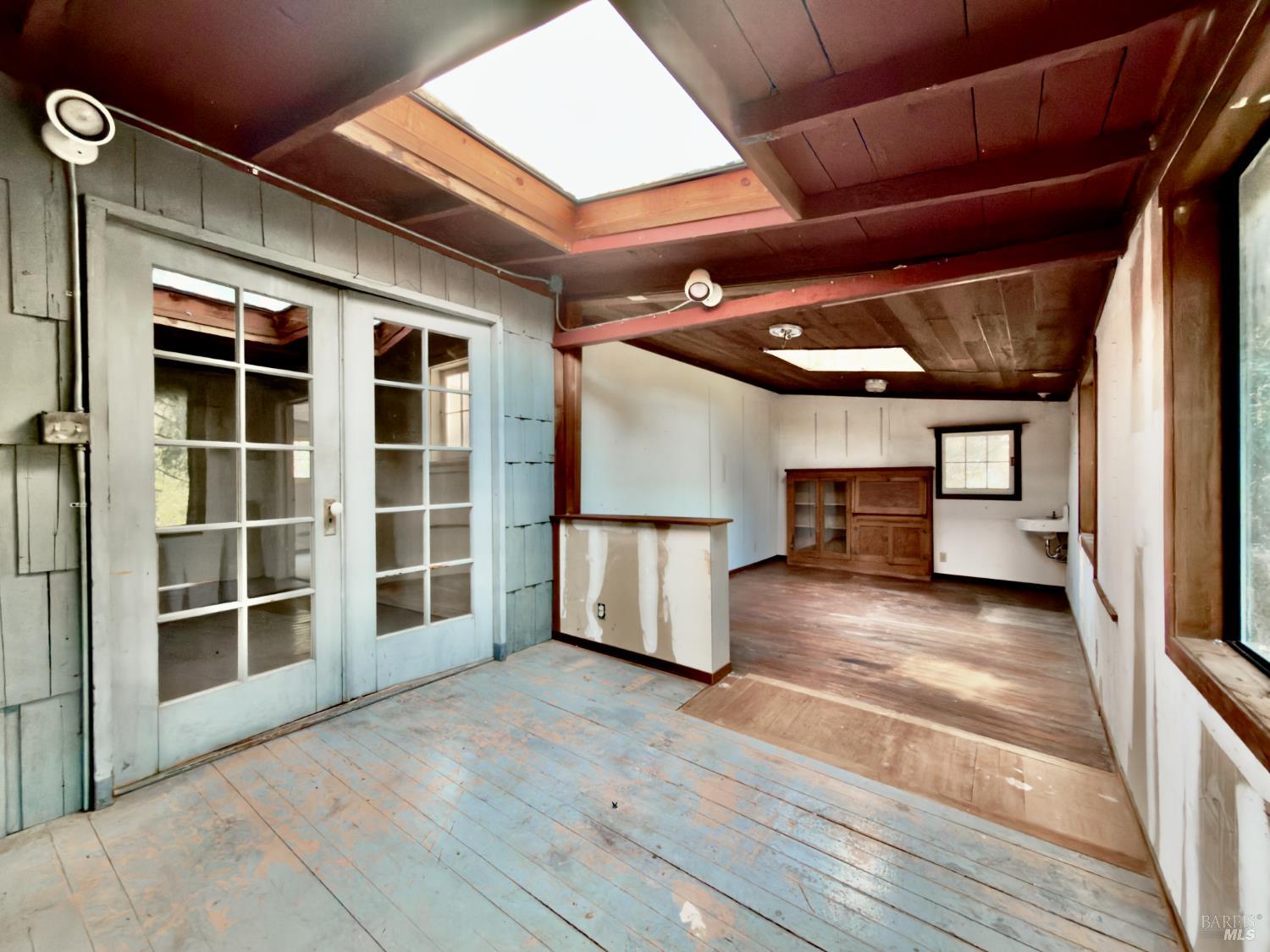 2001 Redwood Drive Healdsburg CA 95448