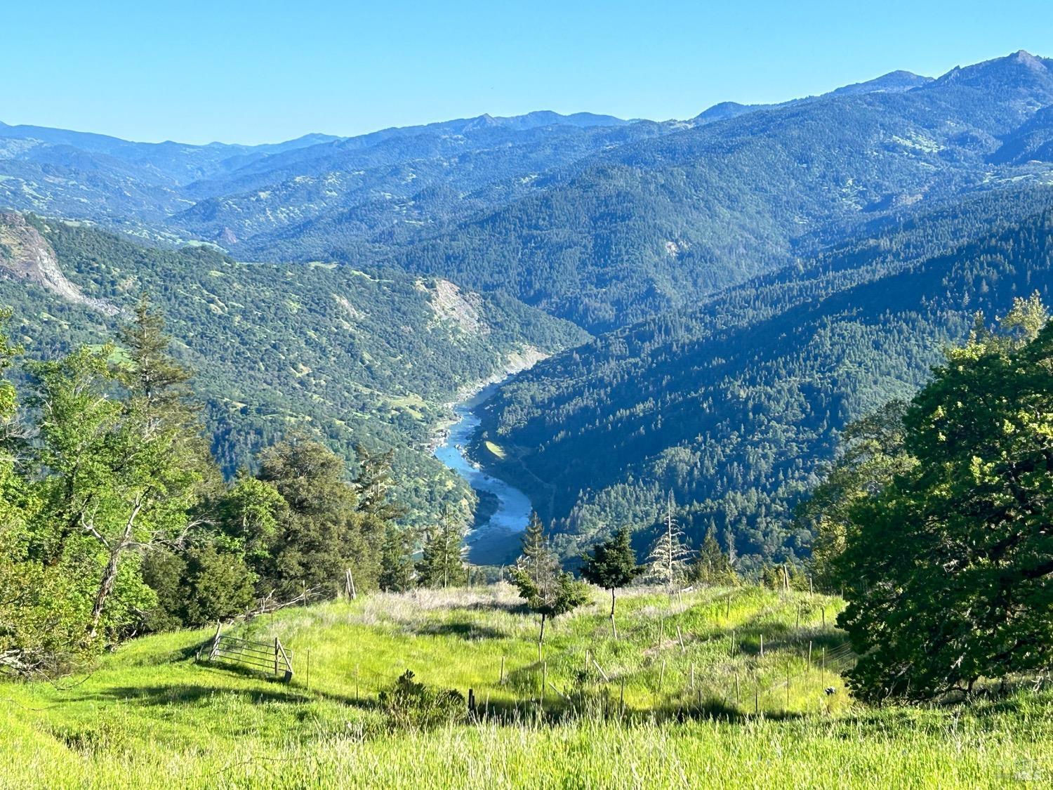 74250 Island Mountain Road Piercy CA 95587