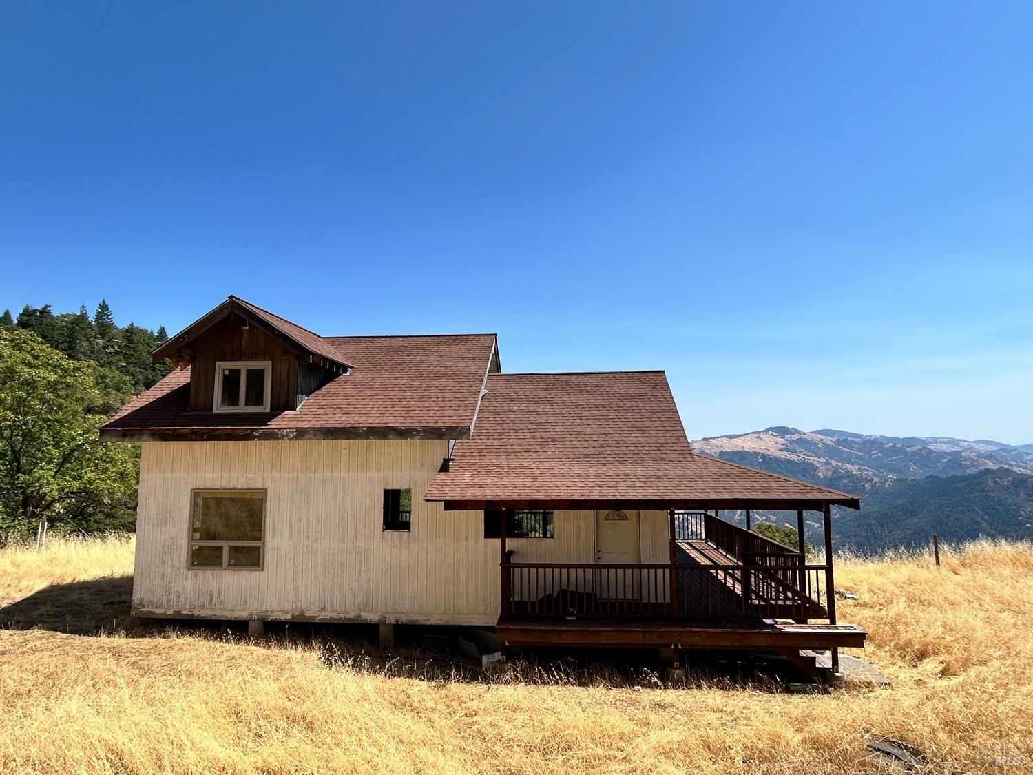 74250 Island Mountain Road Piercy CA 95587