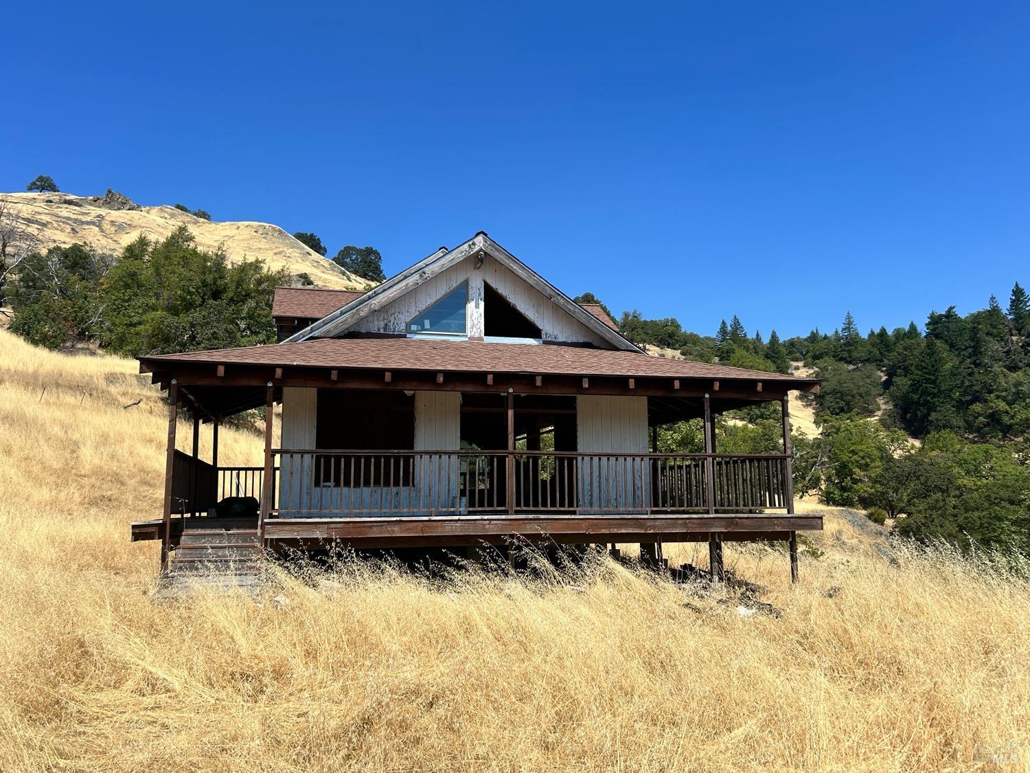 74250 Island Mountain Road Piercy CA 95587