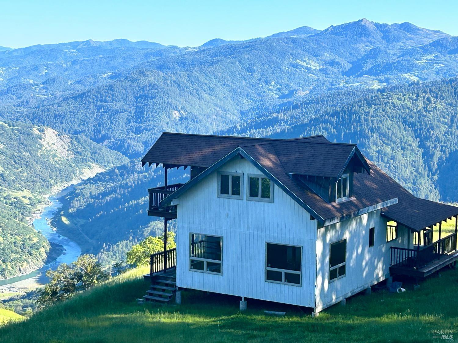 74250 Island Mountain Road Piercy CA 95587