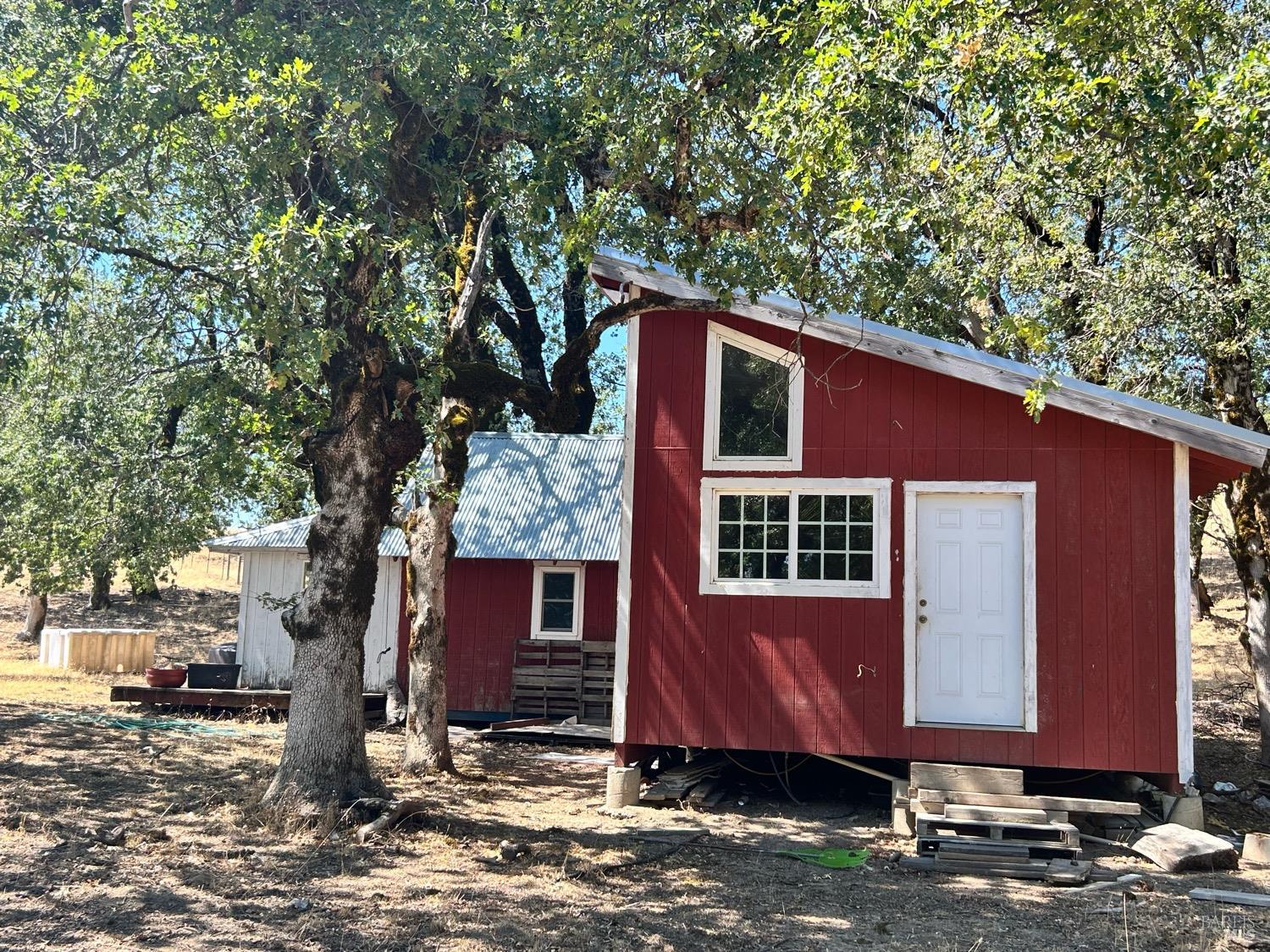 74250 Island Mountain Road Piercy CA 95587