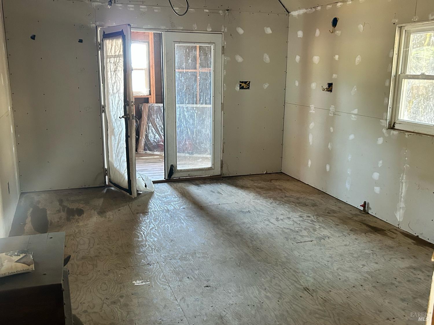 74250 Island Mountain Road Piercy CA 95587