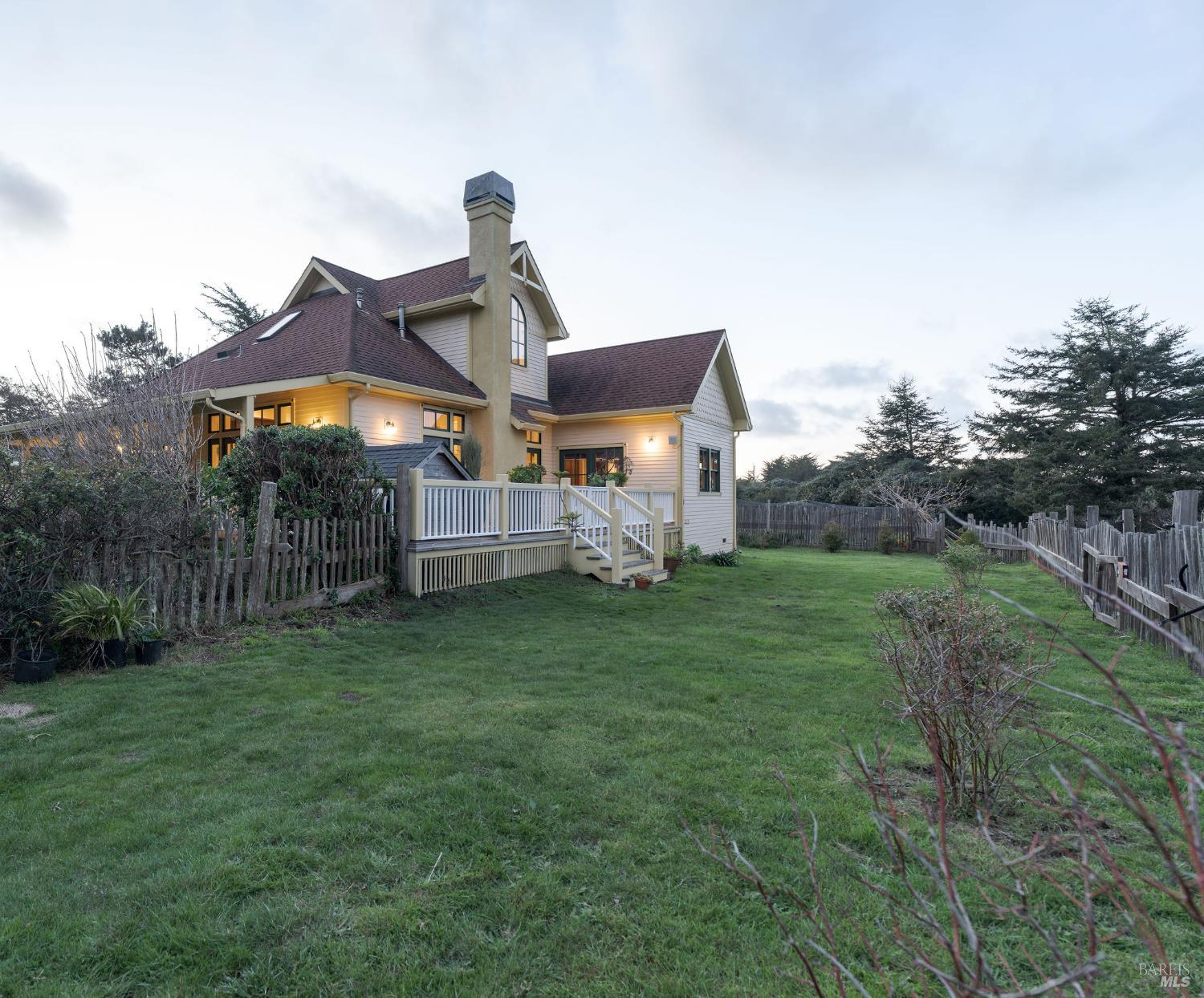 43700 Mountain View Road Manchester CA 95459