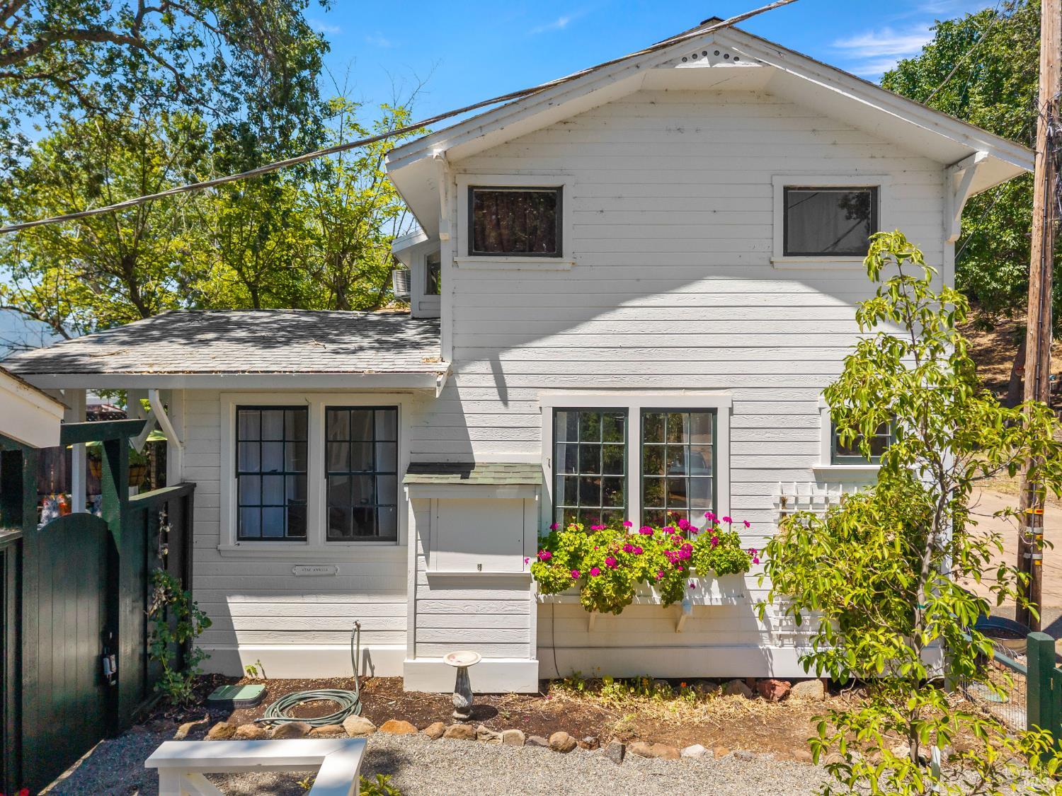 11611 Garden Court Clearlake Oaks CA 95423