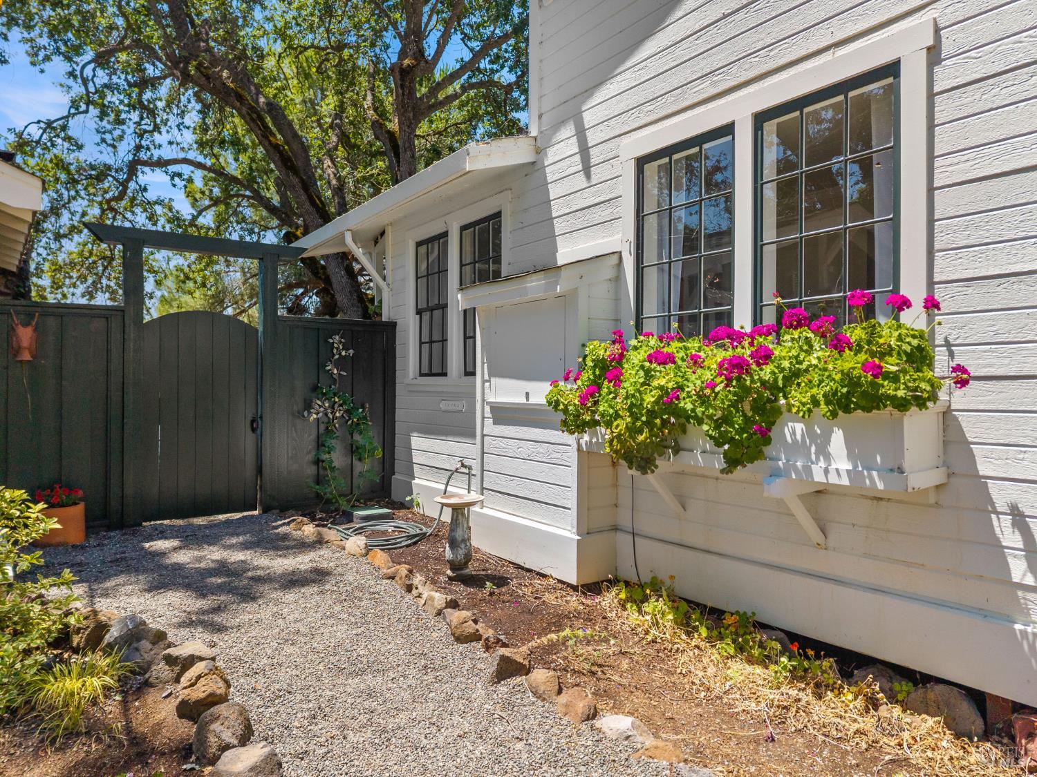11611 Garden Court Clearlake Oaks CA 95423