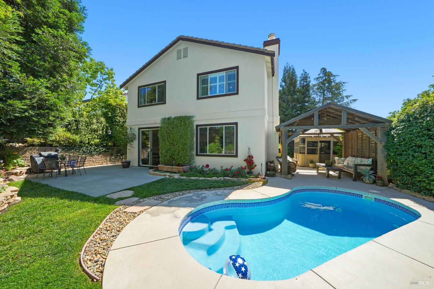1056 Woodcrest Court Vacaville CA 95688