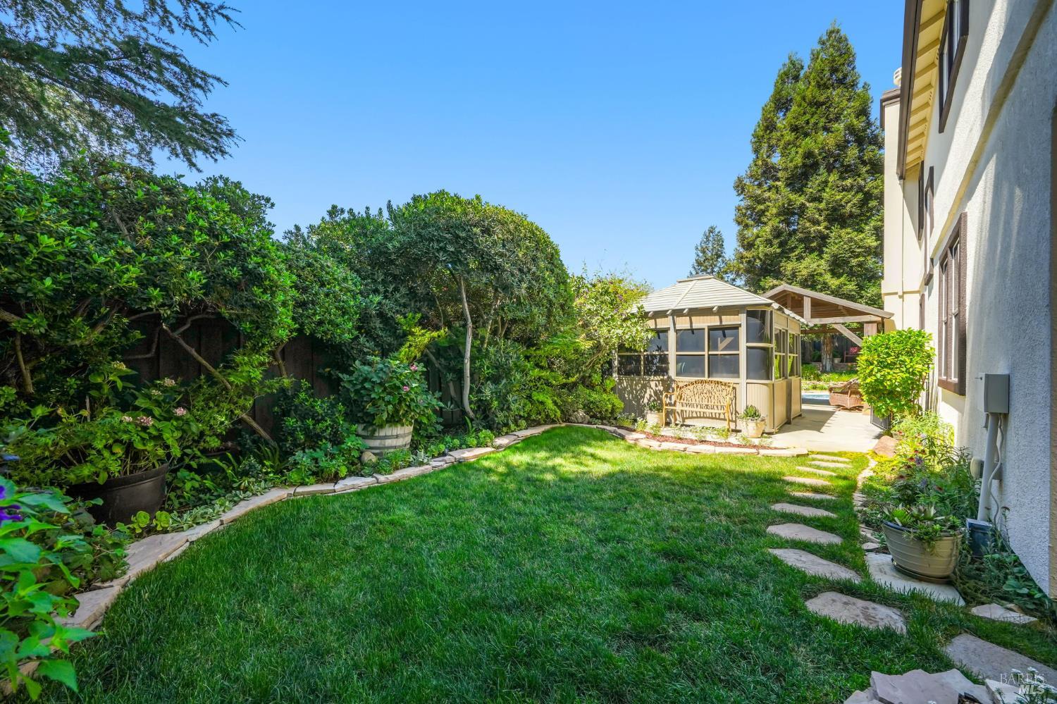 1056 Woodcrest Court Vacaville CA 95688