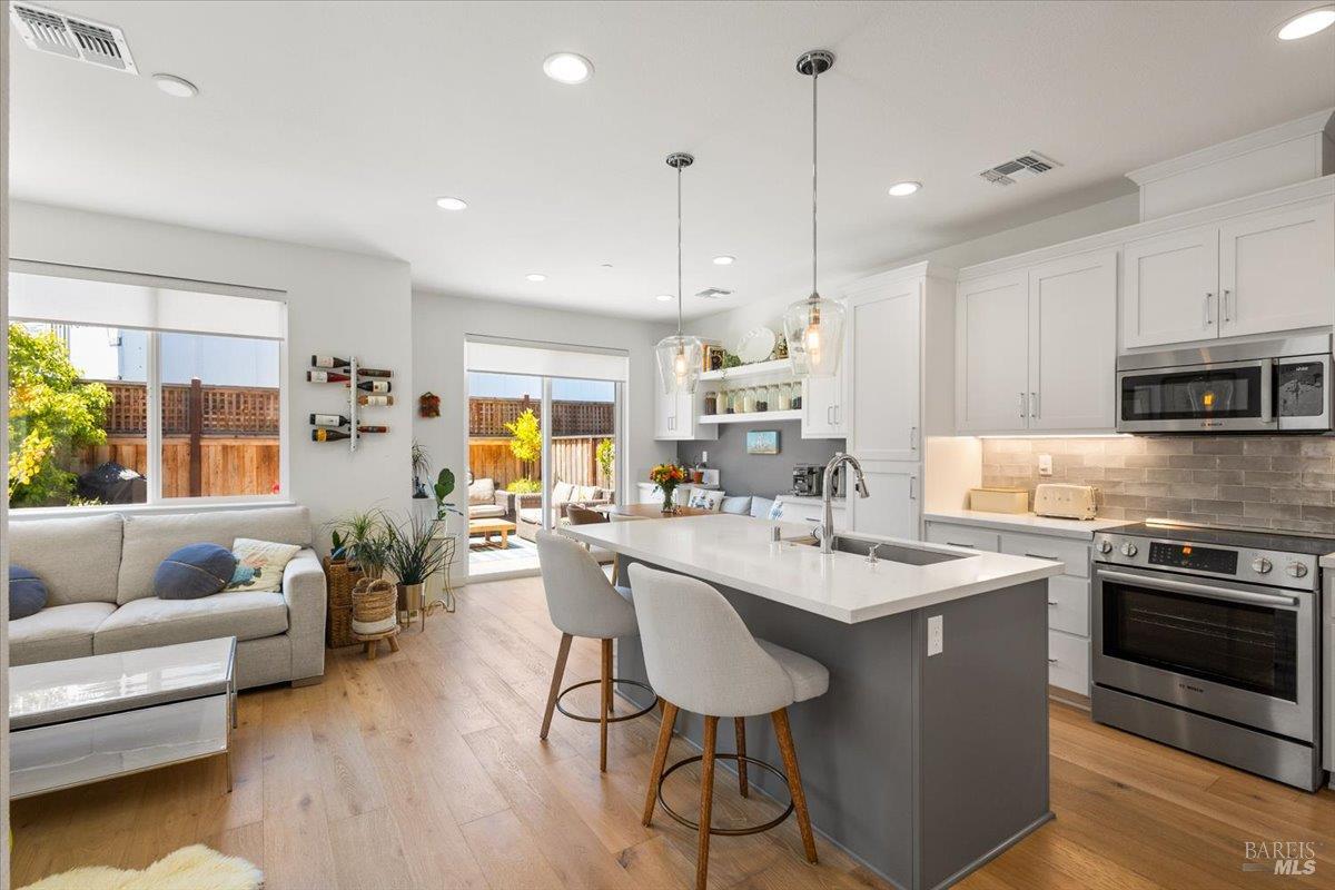 48 Riverbend Lane Petaluma CA 94952