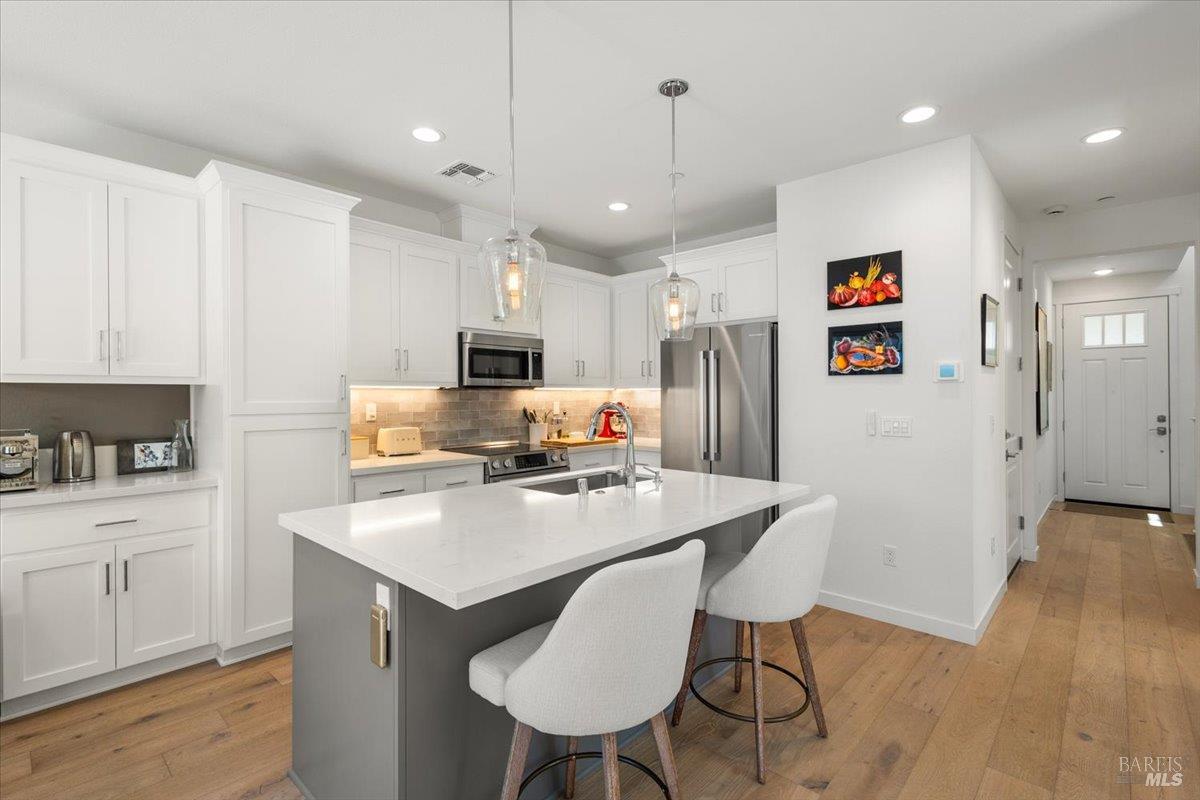 48 Riverbend Lane Petaluma CA 94952