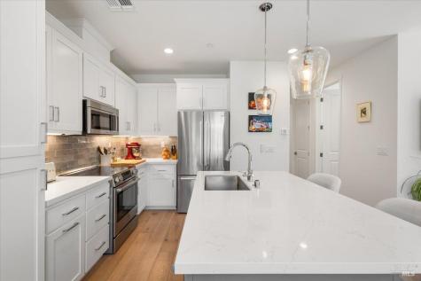 48 Riverbend Lane Petaluma CA 94952