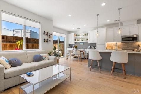 48 Riverbend Lane Petaluma CA 94952