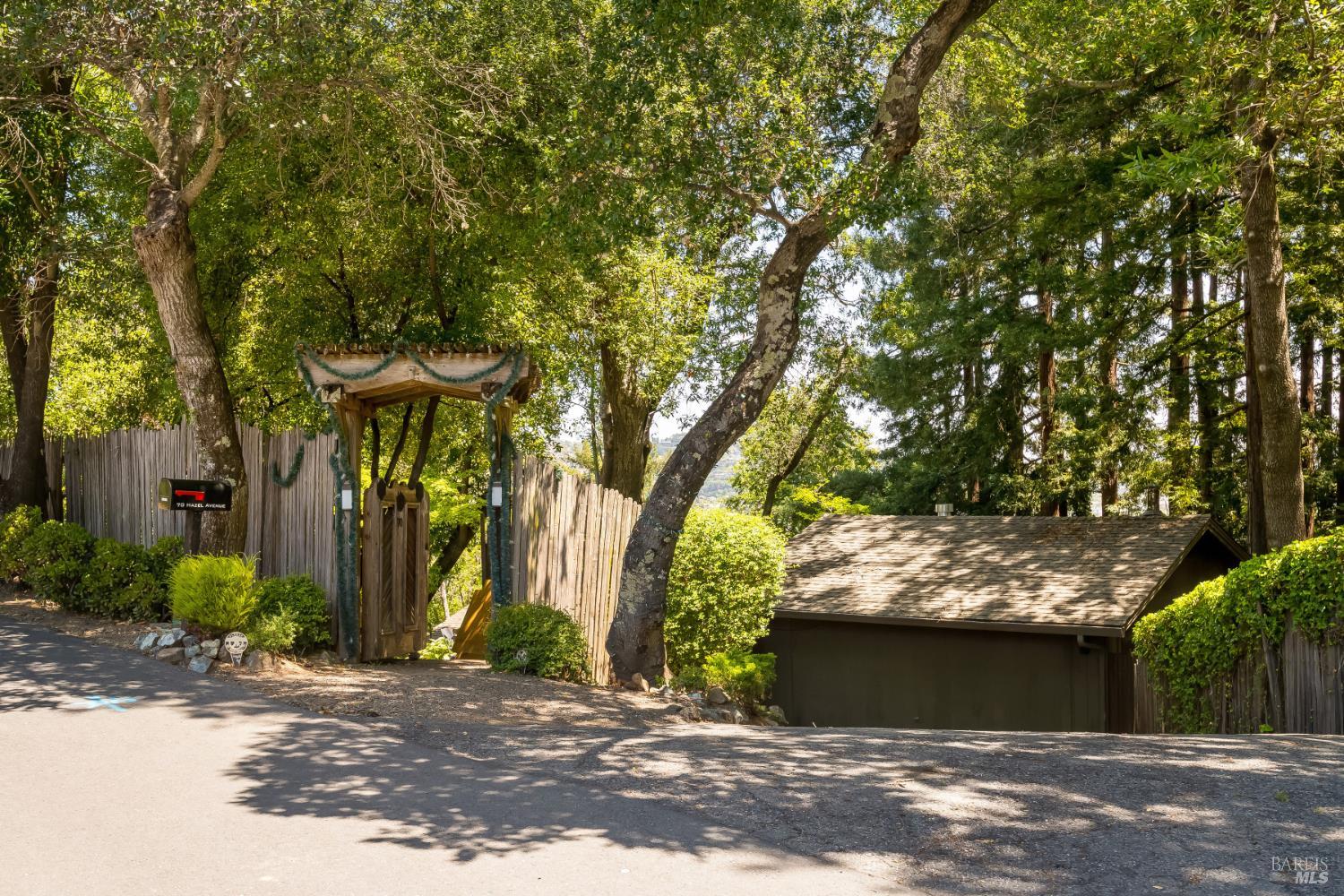 70 Hazel Avenue Larkspur CA 94939