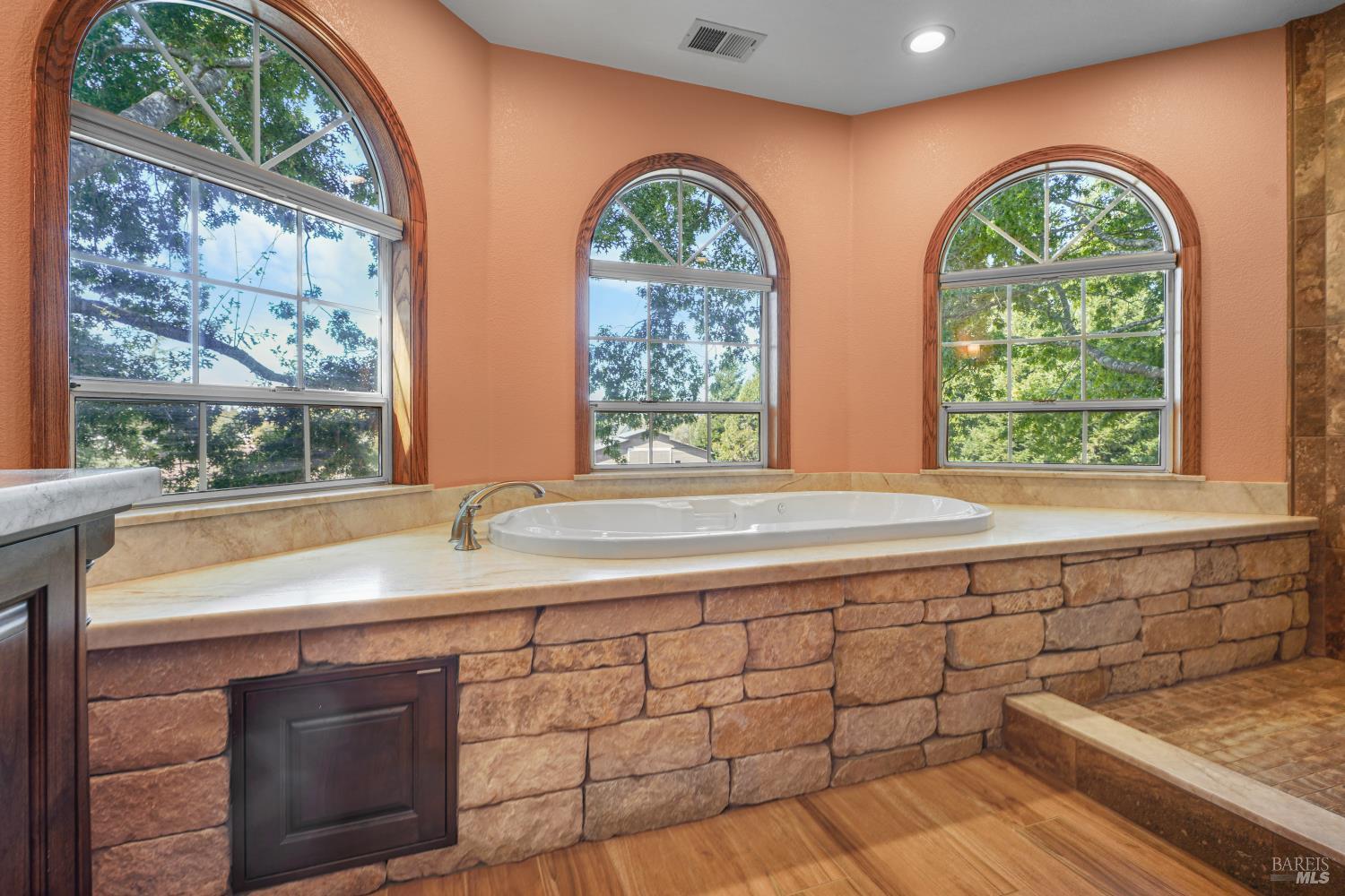 51 Boylan Lane Sebastopol CA 95472