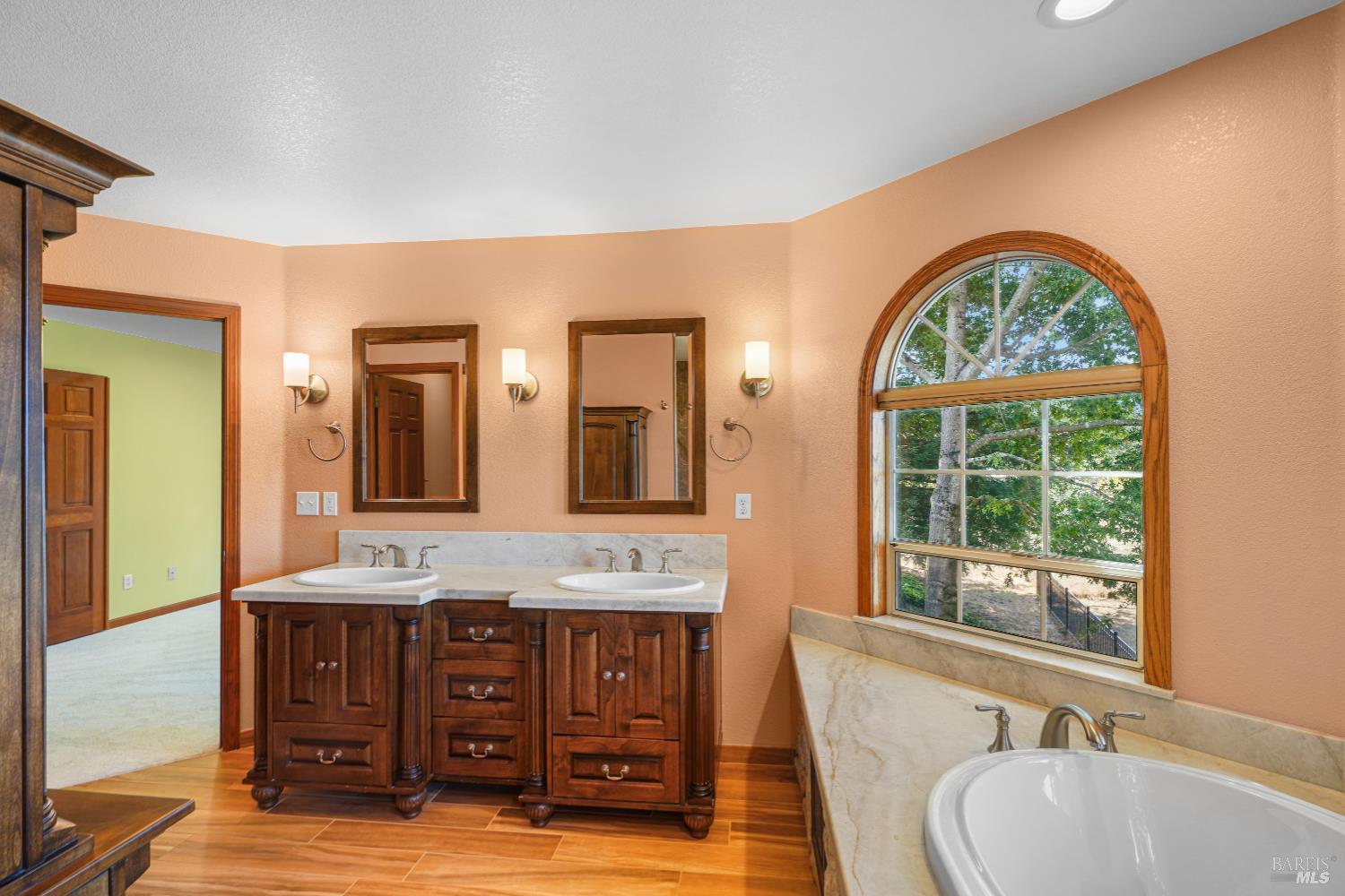 51 Boylan Lane Sebastopol CA 95472