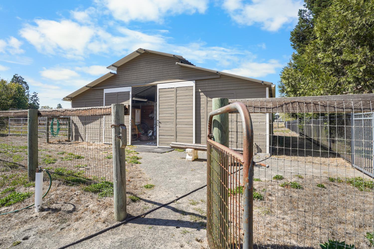 51 Boylan Lane Sebastopol CA 95472