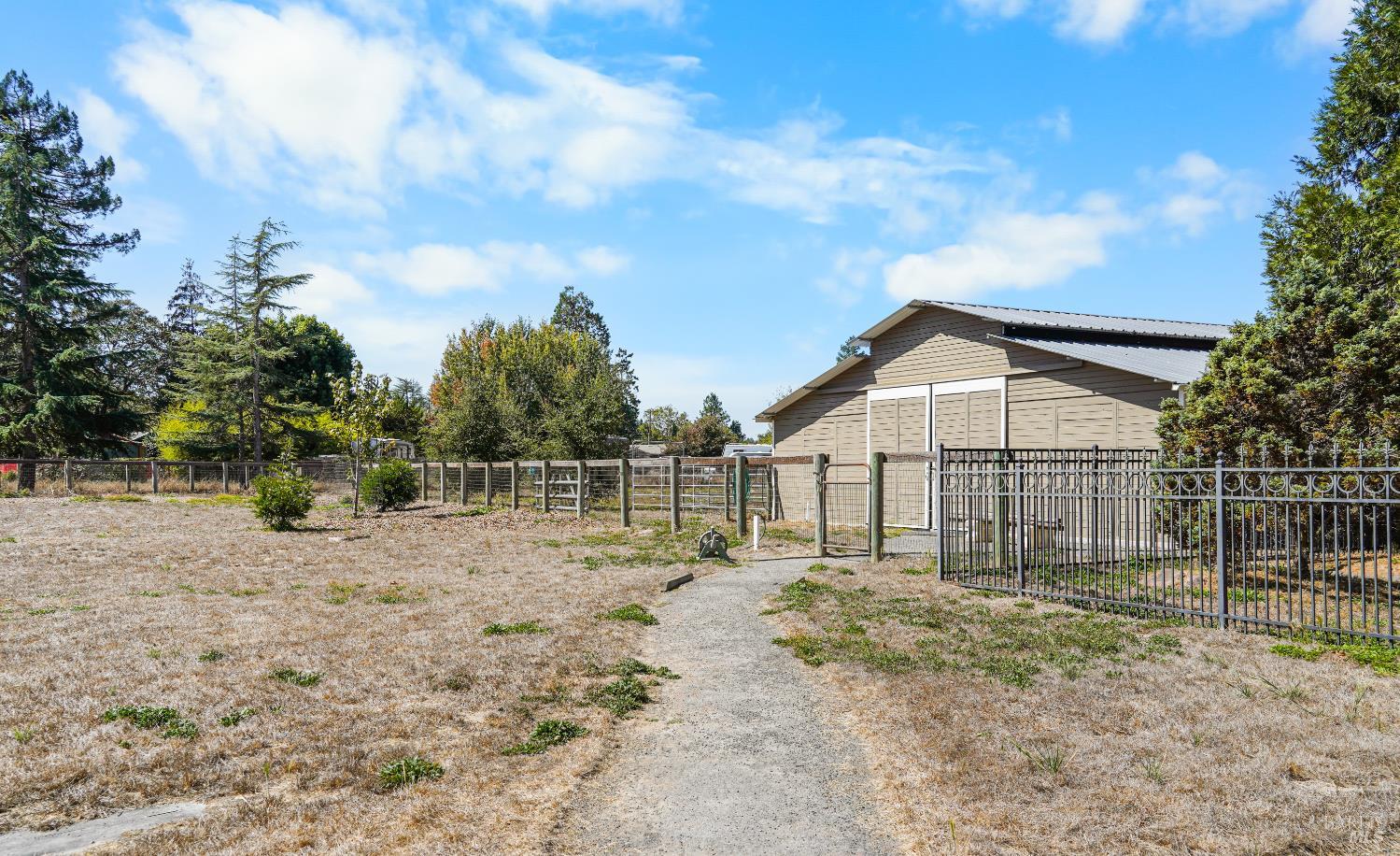 51 Boylan Lane Sebastopol CA 95472