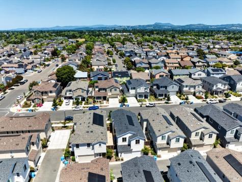 2652 Amora Circle Santa Rosa CA 95407