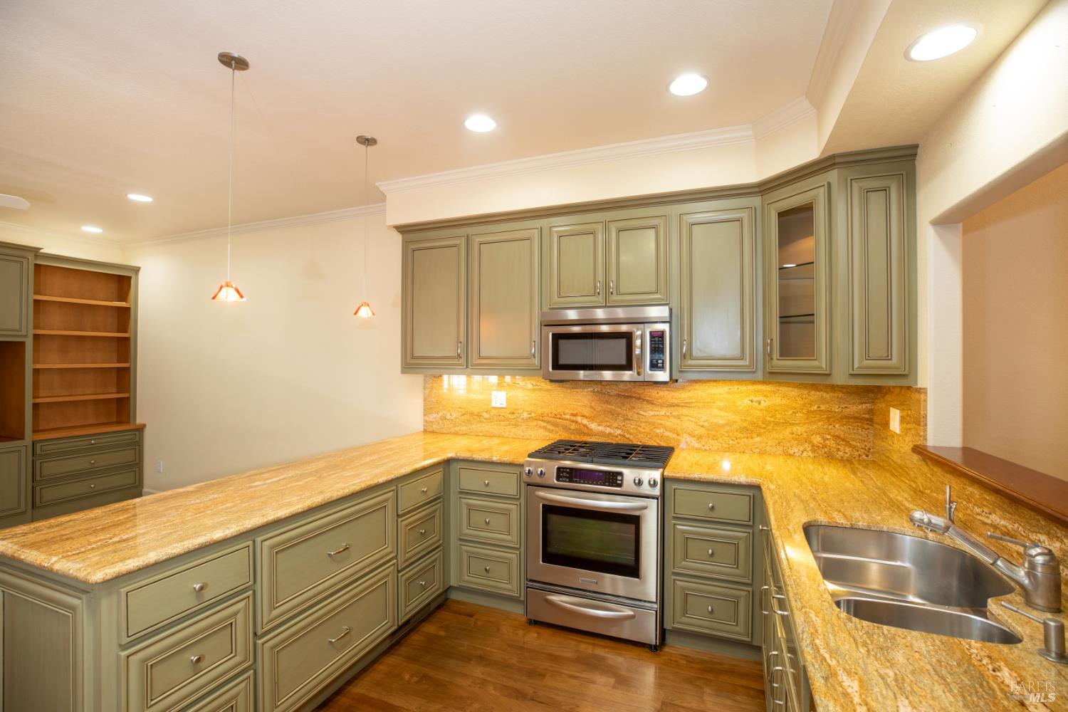 154 White Oak Drive Santa Rosa CA 95409