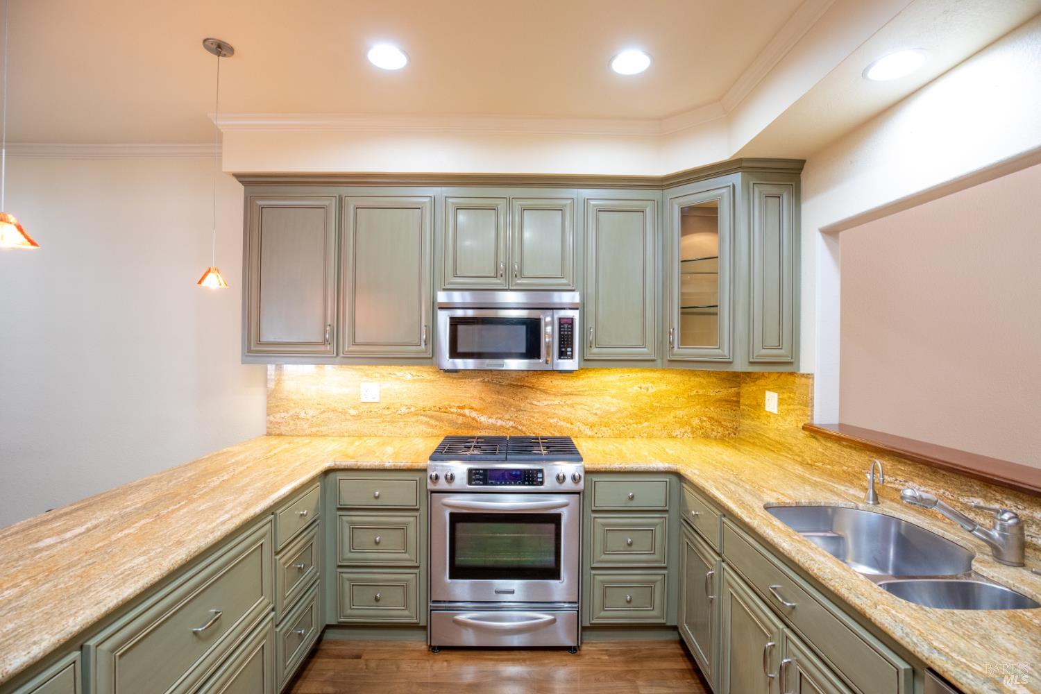 154 White Oak Drive Santa Rosa CA 95409